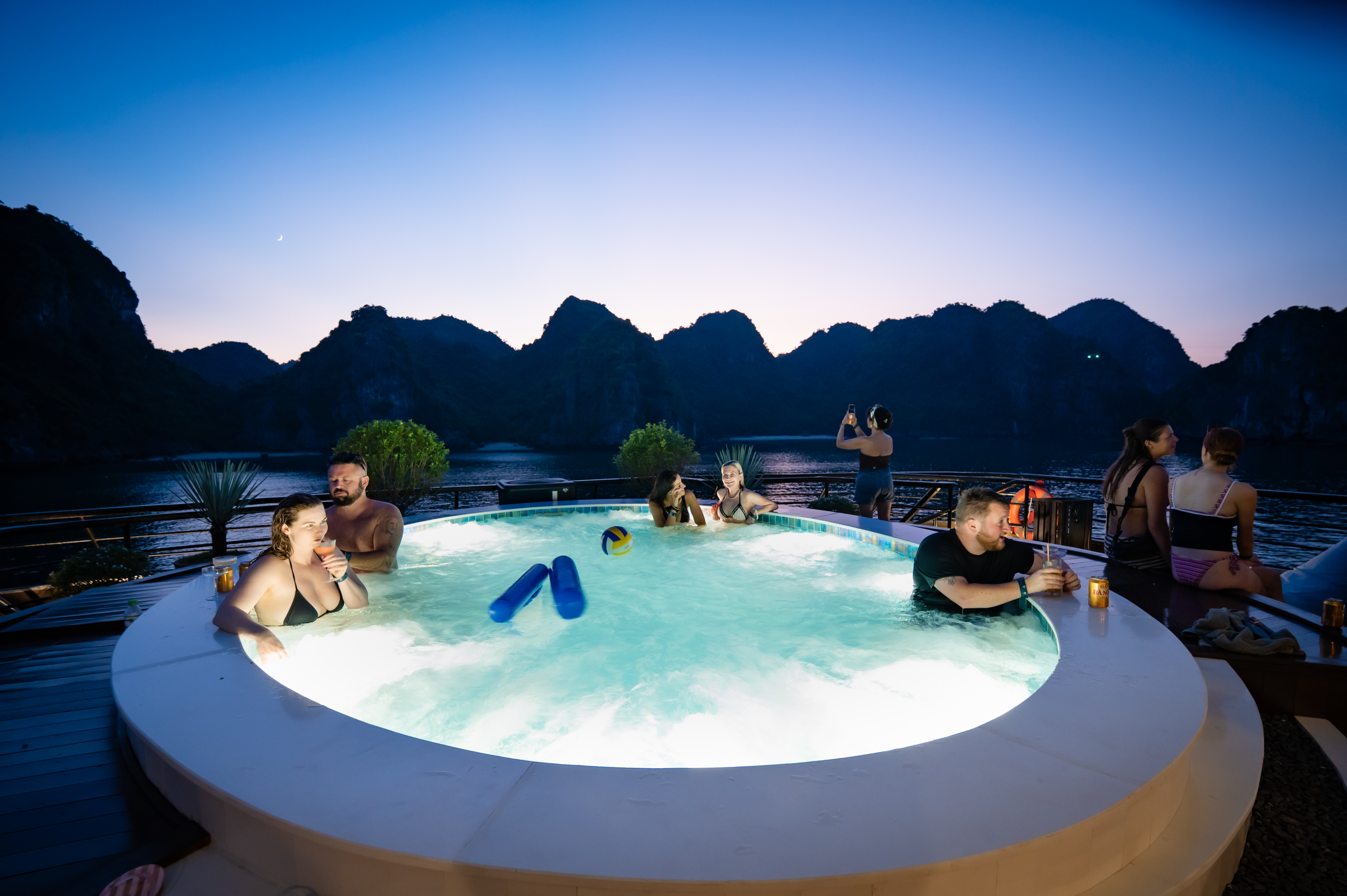 Jacuzzi